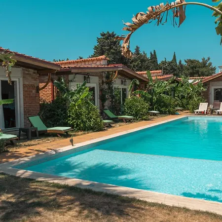 Breeze Alaçatı Otel *