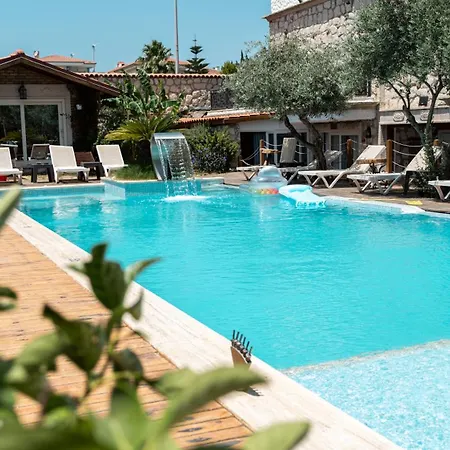 Otel Breeze Alaçatı *